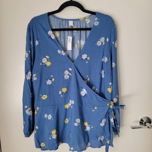 Old Navy Size XL New With Tags (NWT) Chambray and Yellow Floral Peplum Wrap Top